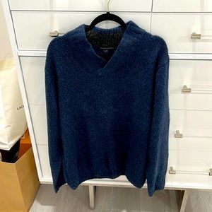 Beautiful V-neck sweater gorgeous color, blue size double X waiting for you